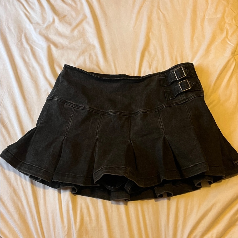 Black Pleated Denim Mini Skirt